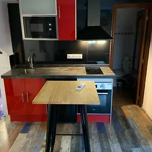 https://apt-small-studio-inside-a-penthouse-on-the-border.1costadelsol.com